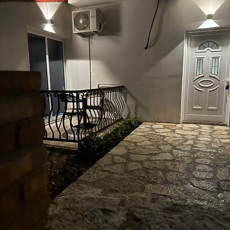 Fiore Rooms 2 사밀 외부 사진